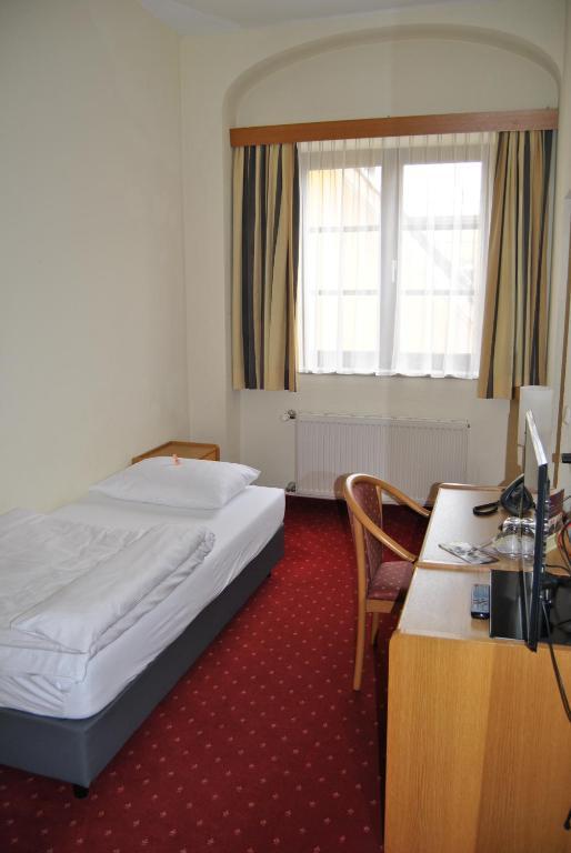 Lodner Hotel Drei Mohren Lauingen Room photo